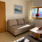 Haus Am Hügel Apartment