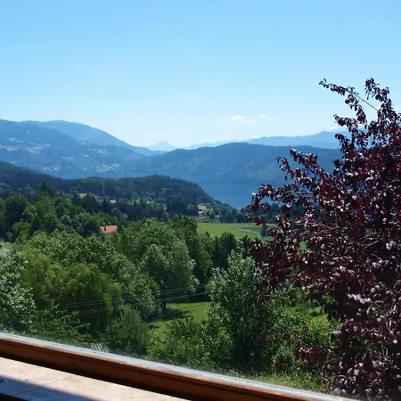 Haus Am Huegel Appartement *