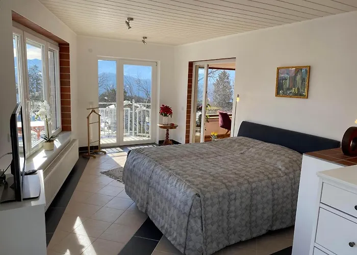 Haus Am Huegel דירה