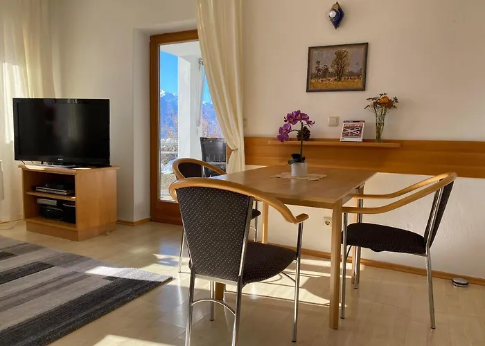 Haus Am Huegel דירה