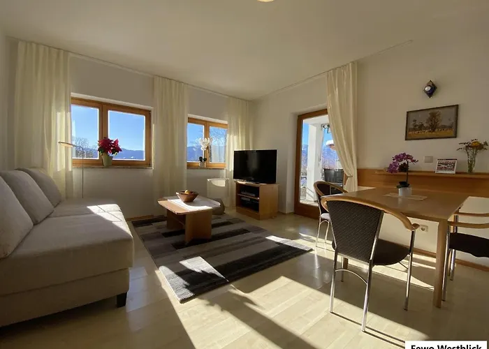 Haus Am Huegel דירה מילסטאט