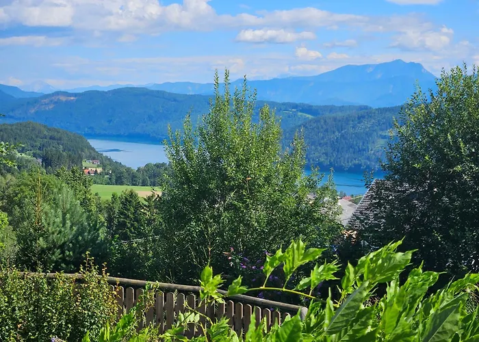 Haus Am Huegel Apartament