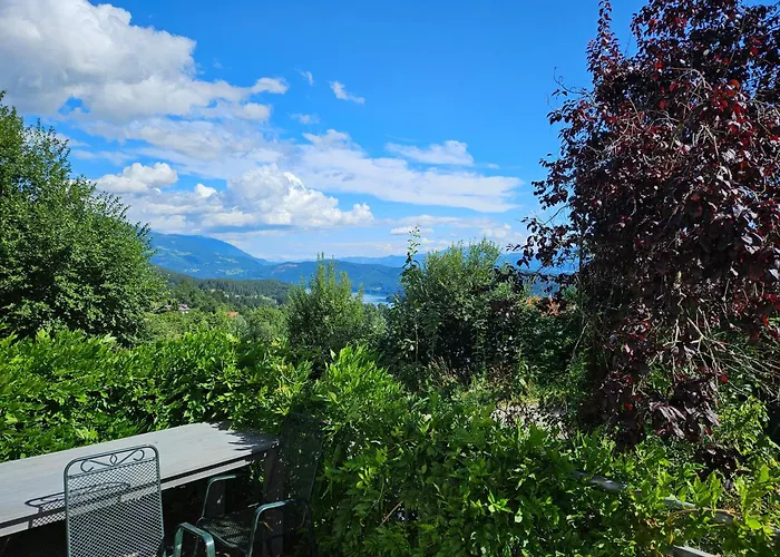 Haus Am Huegel דירה *